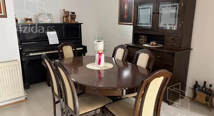 3-etažna kuća | 4zida