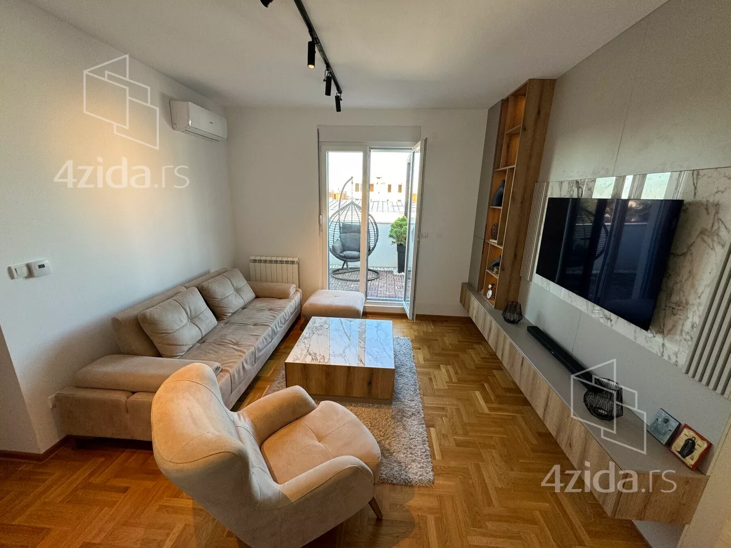 Dvoiposoban stan | 4zida