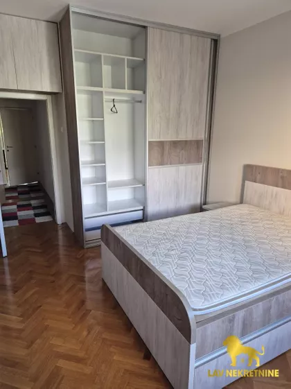 SLOBODANA BAJIĆA | 4zida.rs