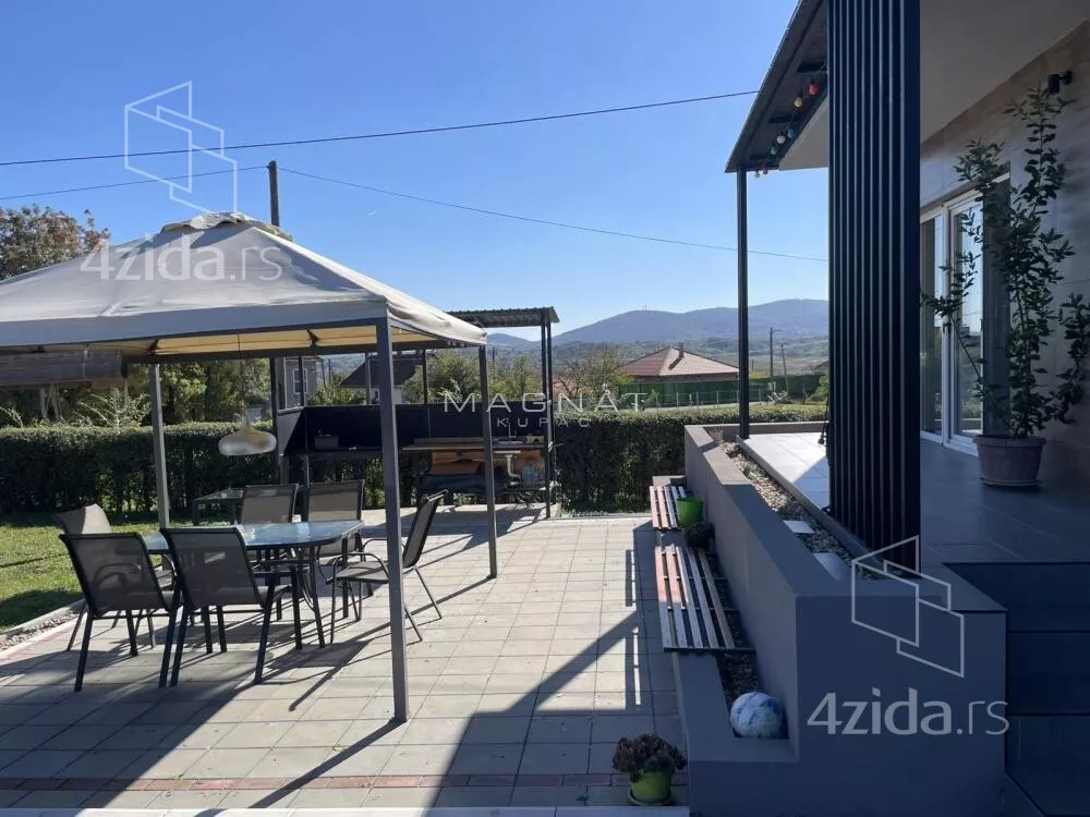 Kuća | 4zida