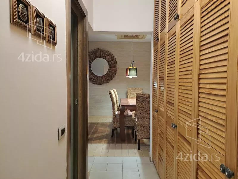 Troiposoban stan | 4zida
