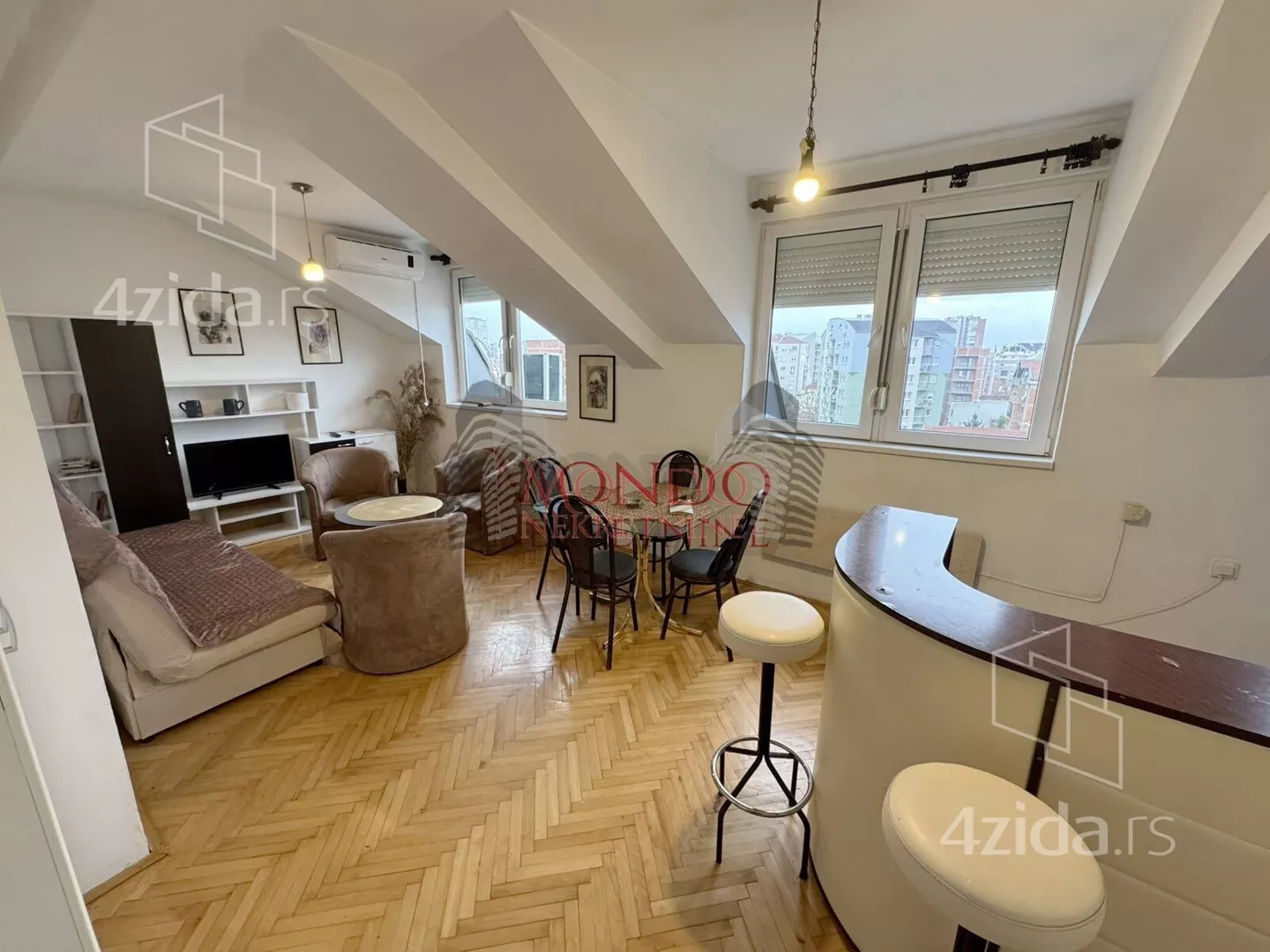 Dvoiposoban stan | 4zida