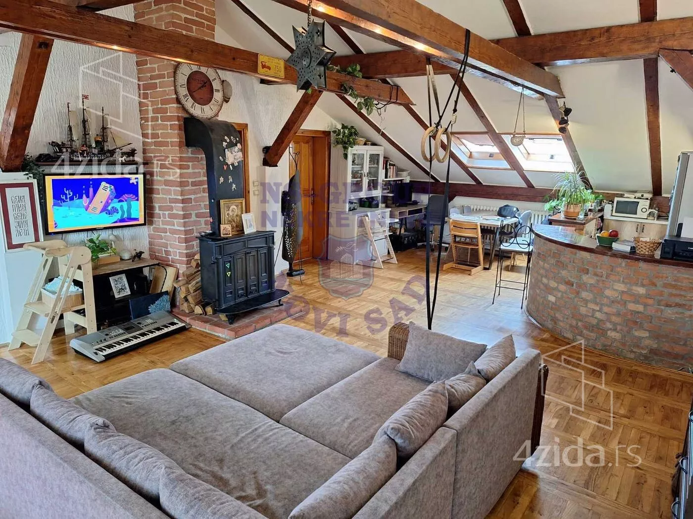 Trosoban stan | 4zida