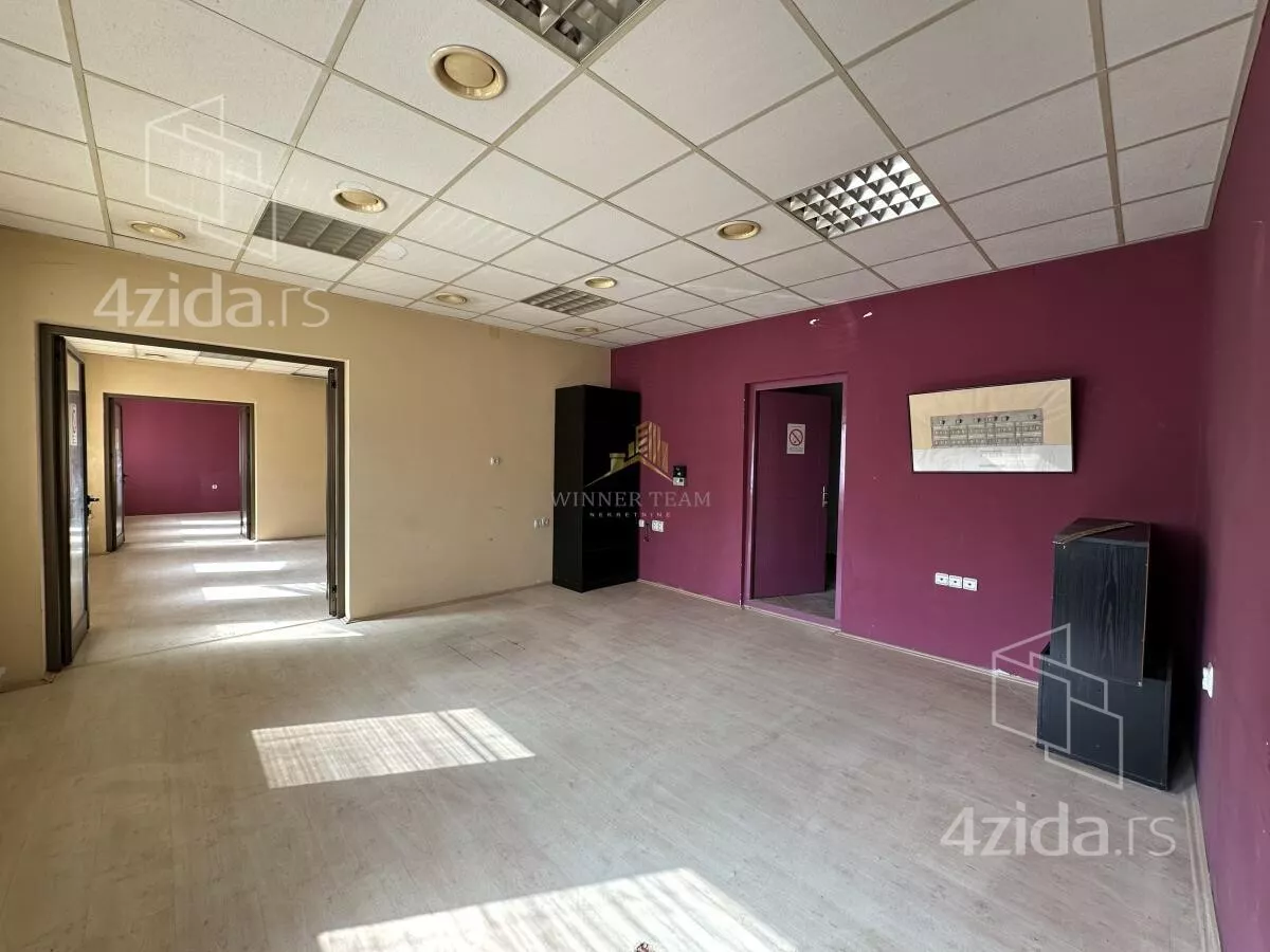 Poslovni prostor | 4zida