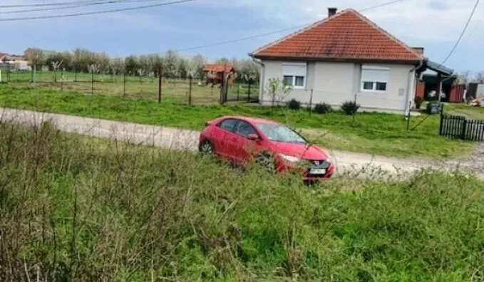 Plac | 4zida