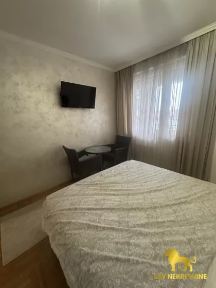 AUGUSTA CESARCA | 4zida.rs