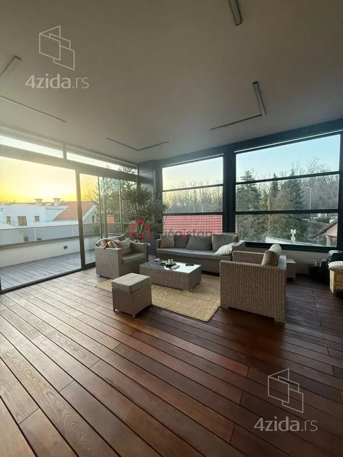 Petosoban stan | 4zida