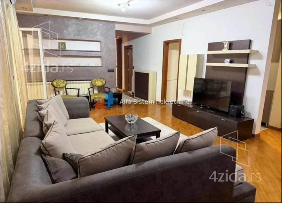 Petosoban stan | 4zida