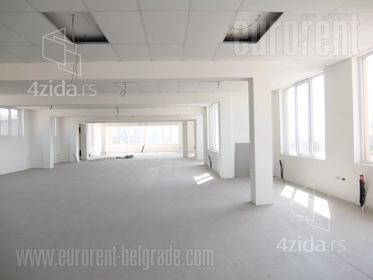 Poslovni prostor | 4zida