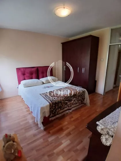 Pariske komune | 4zida.rs