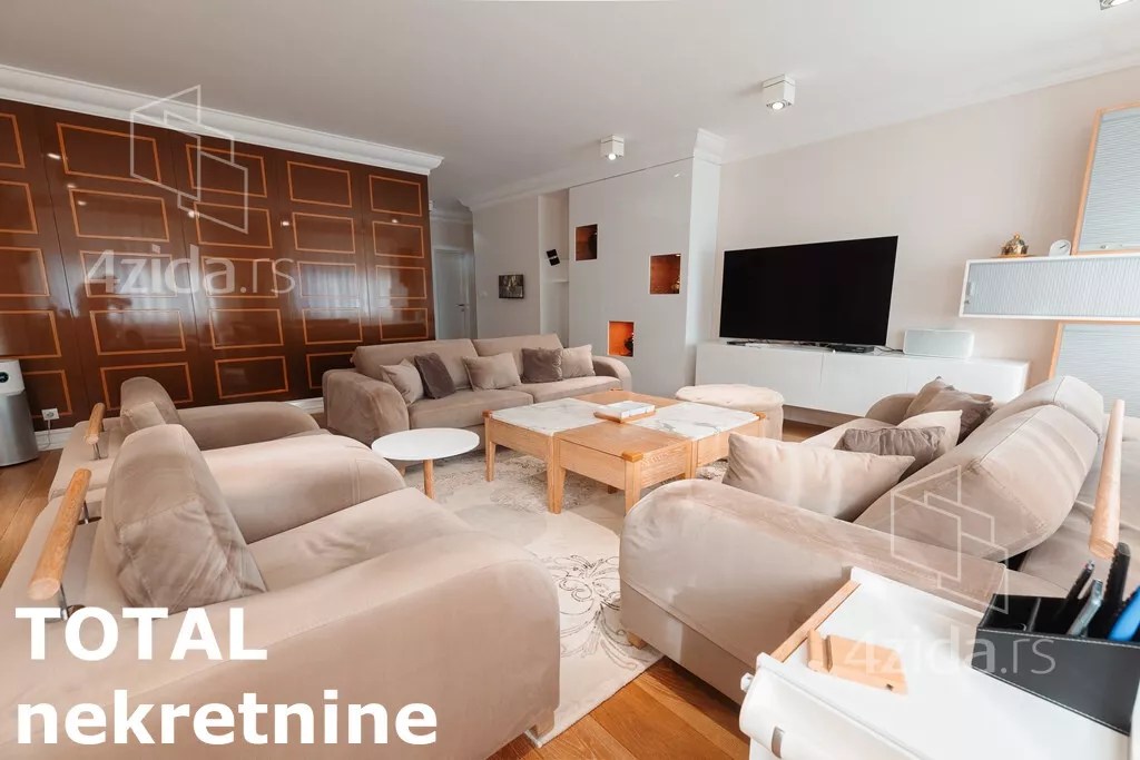 Šestosoban stan | 4zida