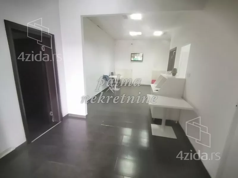 Lokal | 4zida