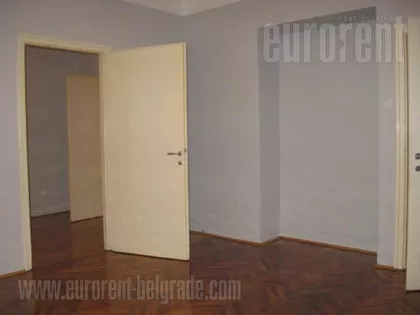 CENTAR | 4zida.rs