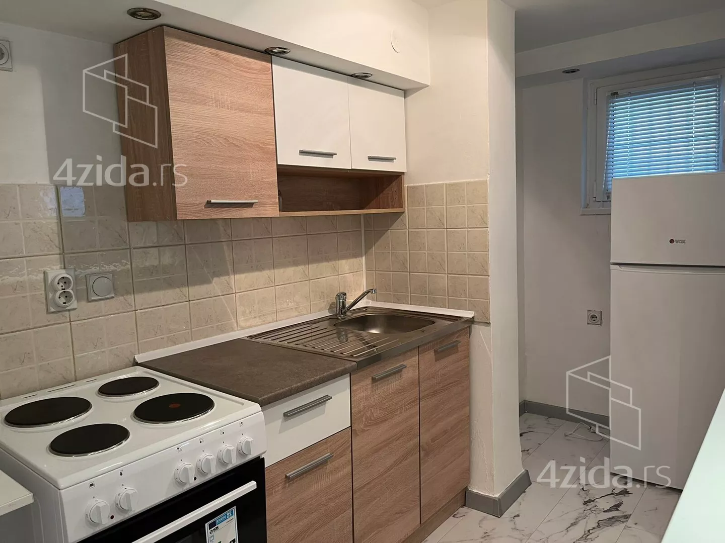 Jednoiposoban stan | 4zida