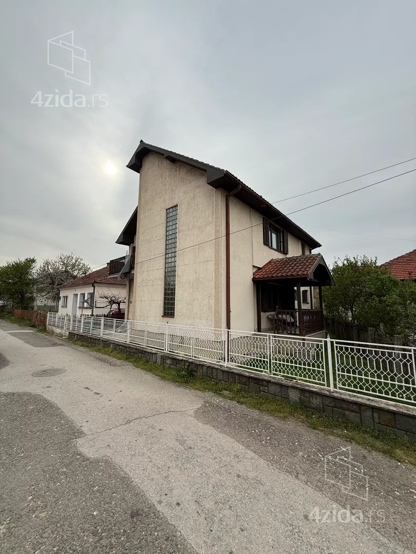 2-etažna kuća | 4zida