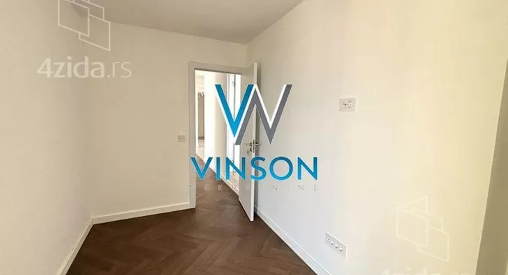 Četvoroiposoban stan | 4zida