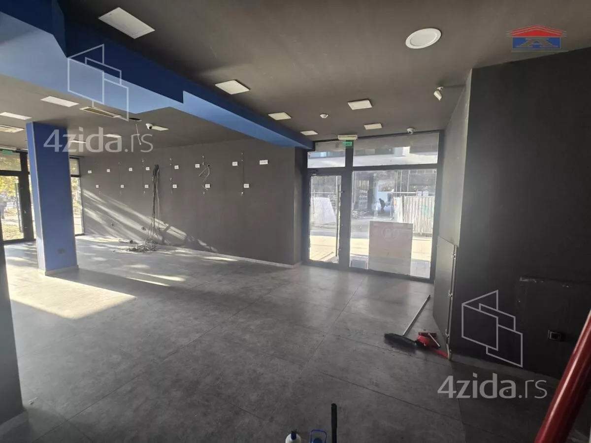 Poslovni prostor | 4zida