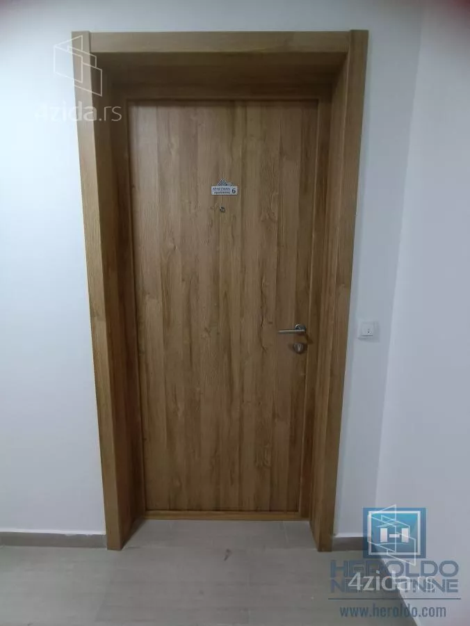 Jednoiposoban stan | 4zida