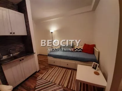 Ustanička | 4zida.rs