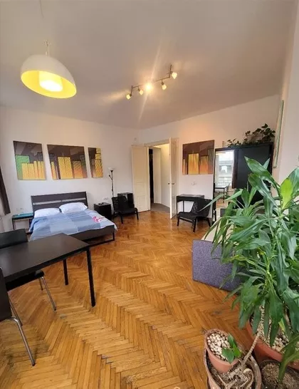 Cara Lazara 10 | 4zida.rs