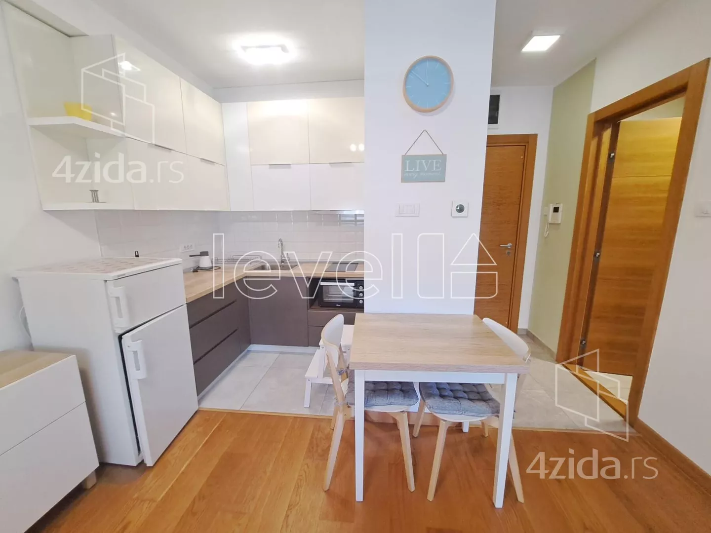 Garsonjera | 4zida