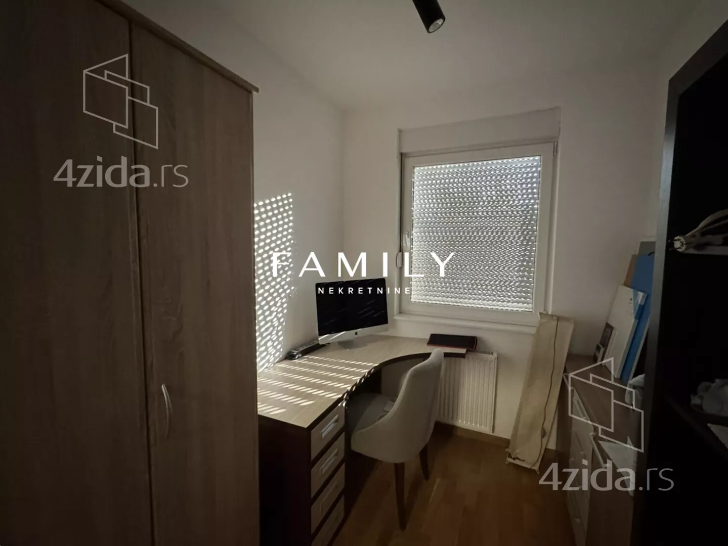 Troiposoban stan | 4zida