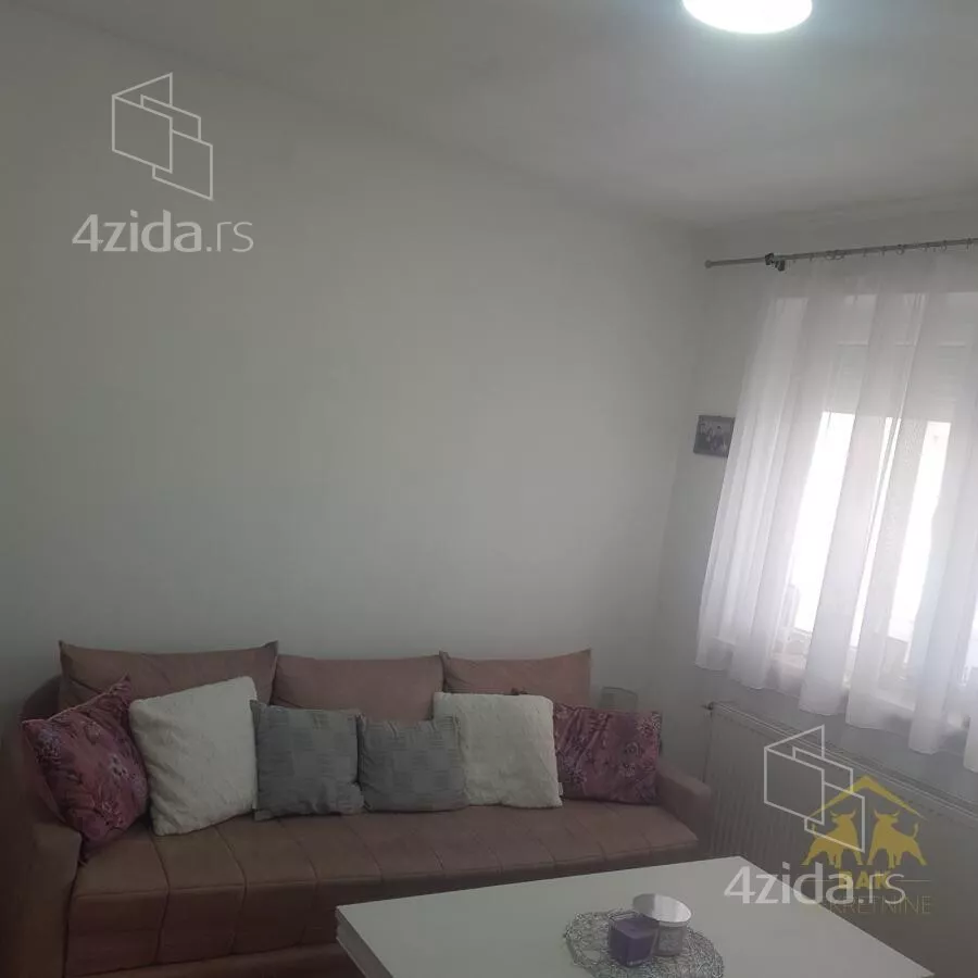Garsonjera | 4zida