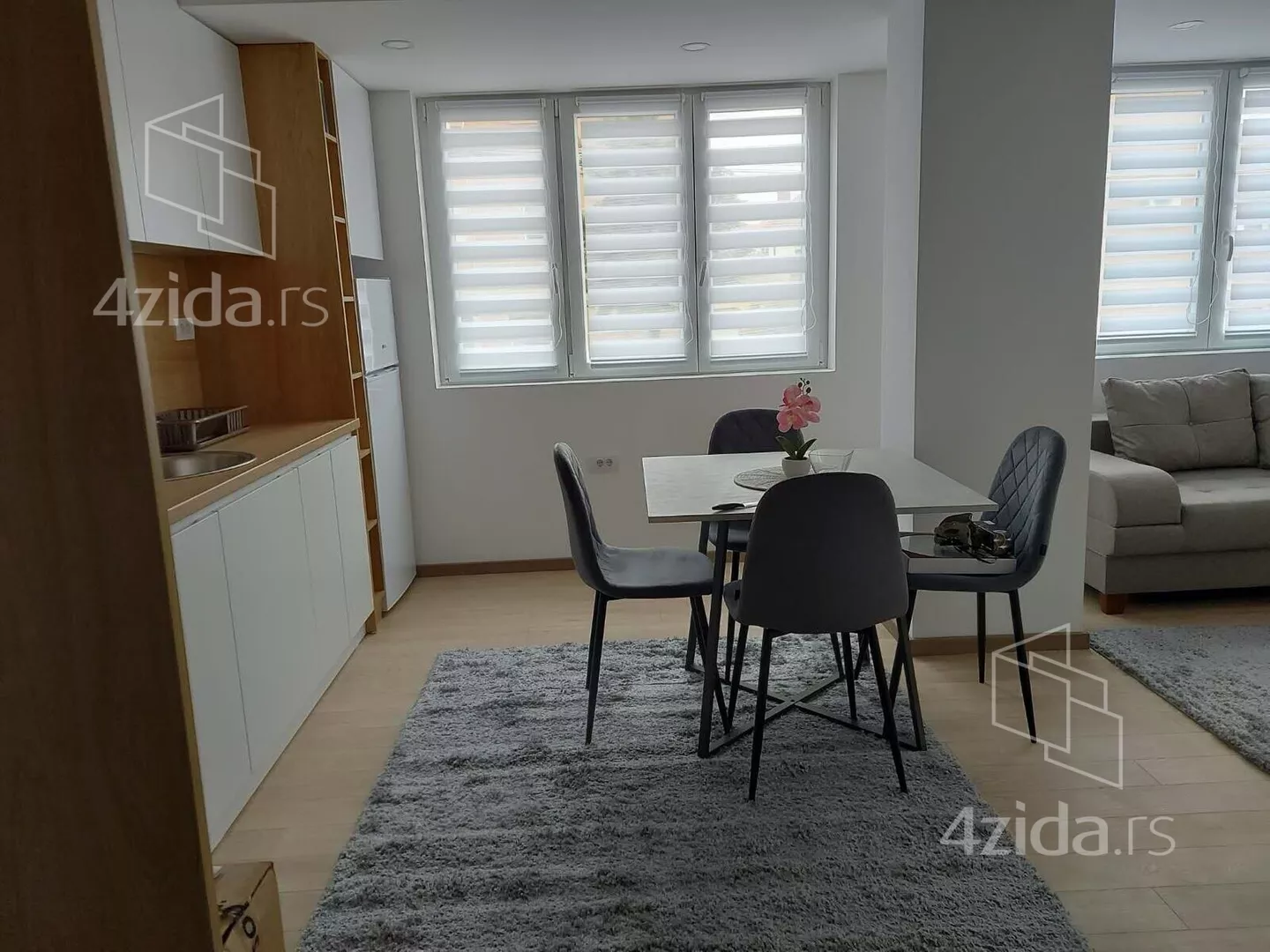 Jednoiposoban stan | 4zida