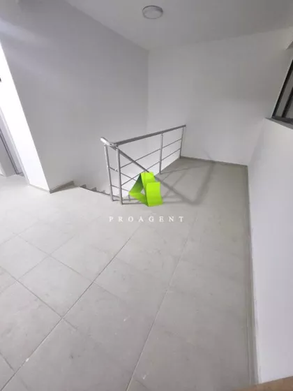 Donji Komren | 4zida.rs