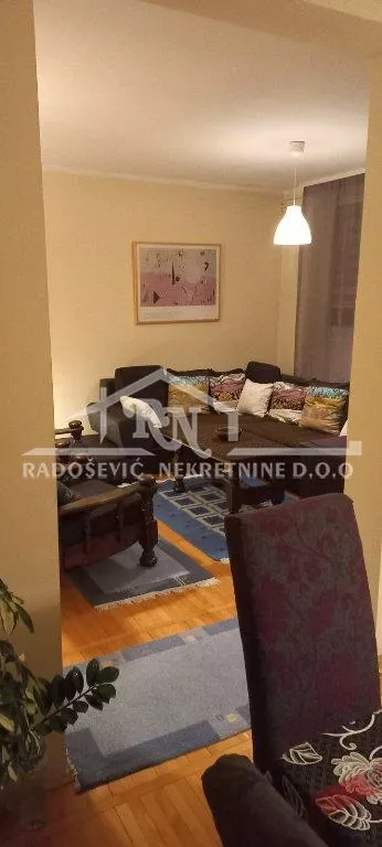 Sretena Mladenovića Mike | 4zida.rs