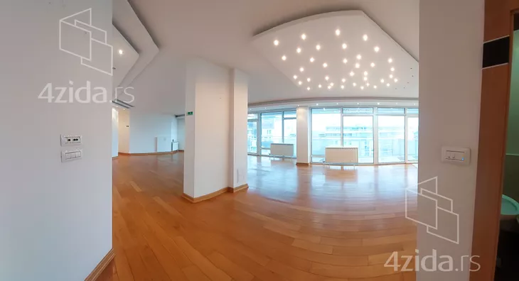 Petosoban stan | 4zida