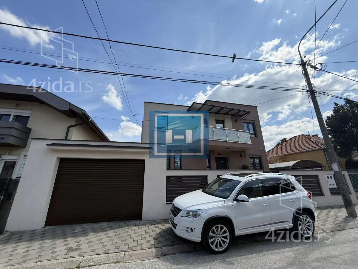 Kuća | 4zida