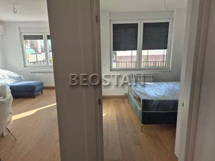 Bulevar Jna | 4zida.rs