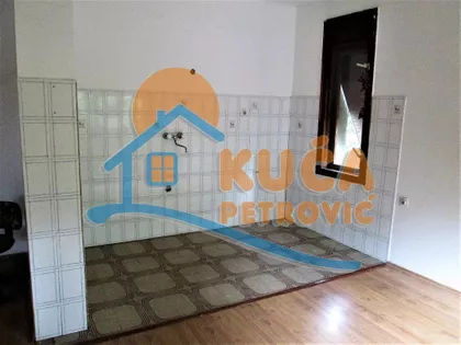 Knjazevačka | 4zida.rs
