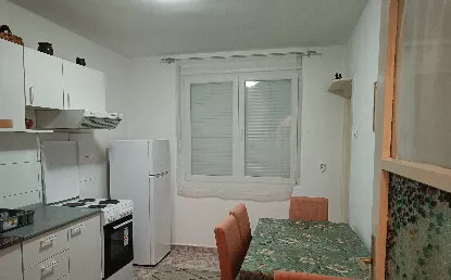 Velikotrnavska | 4zida.rs