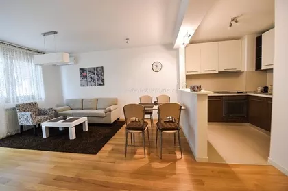 Uroša Martinovića A Blok | 4zida.rs