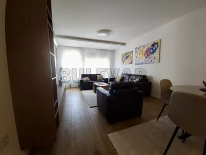 Hajduk Veljkova | 4zida.rs