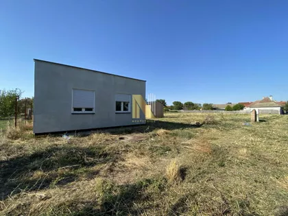 Čurug | 4zida.rs
