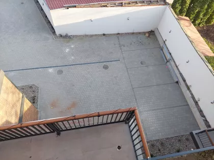 Trg Cara Jovana Nenada | 4zida.rs