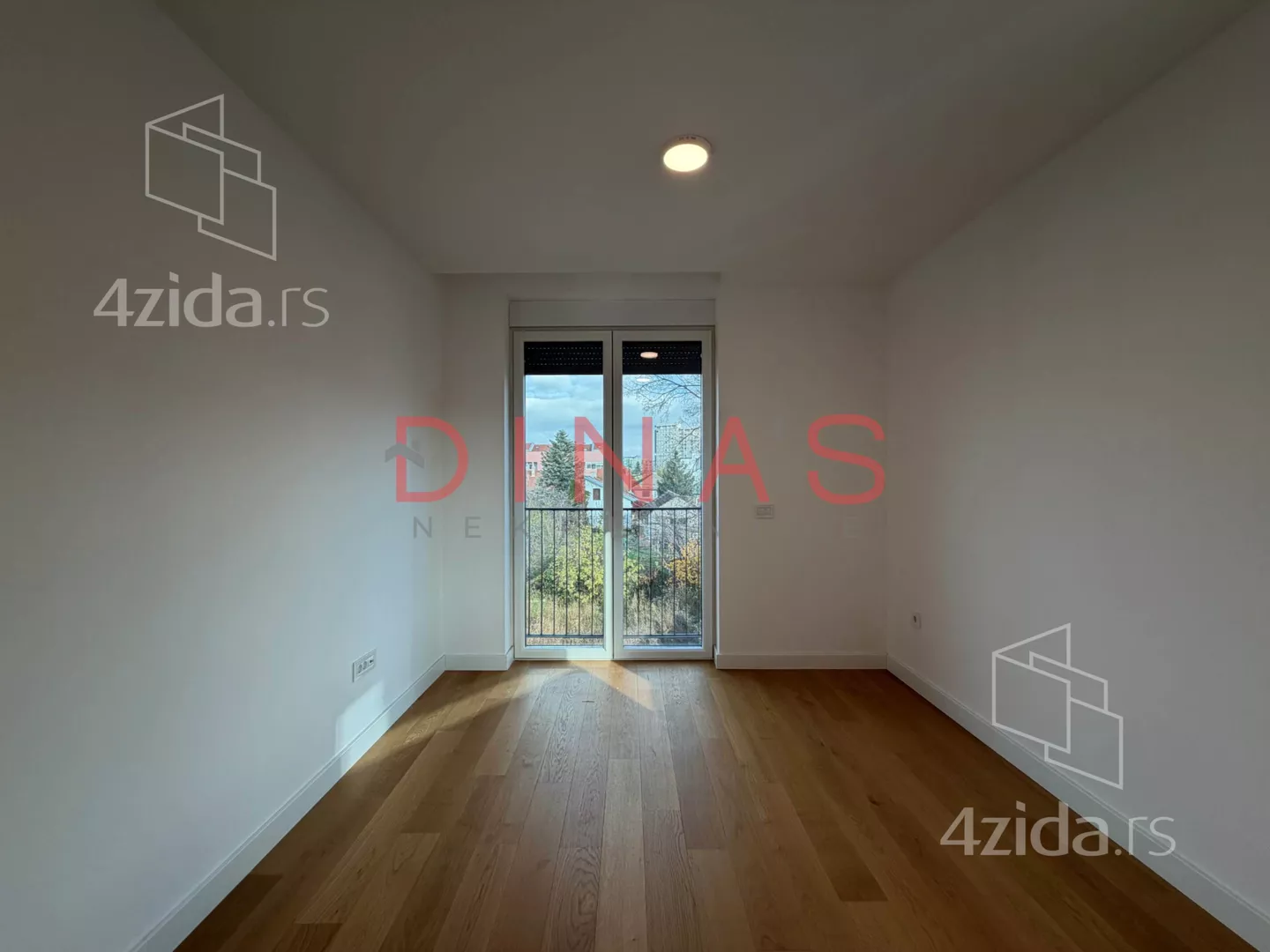 Petosoban stan | 4zida