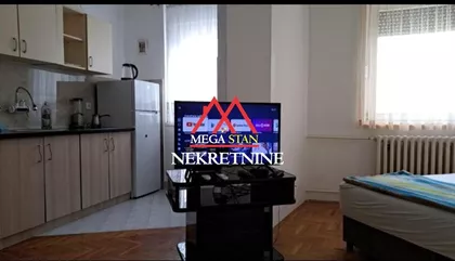 Pavla Papa | 4zida.rs
