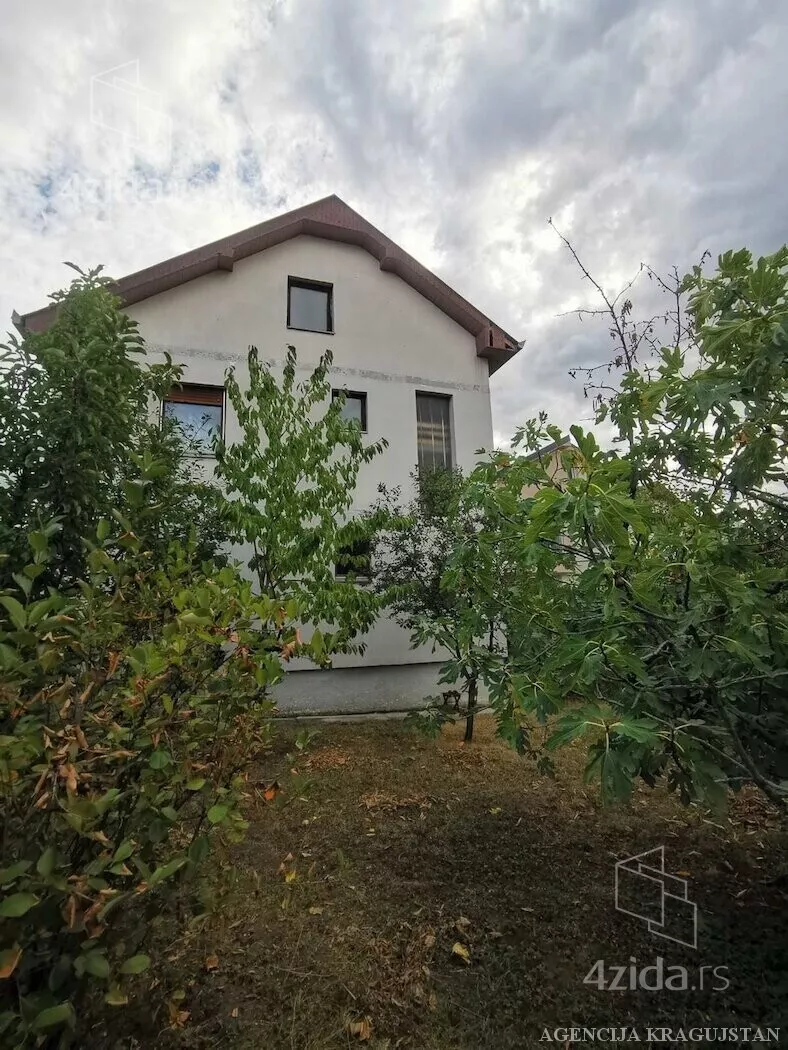 3-etažna kuća | 4zida