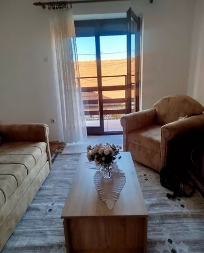 Ugrinovački Put | 4zida.rs