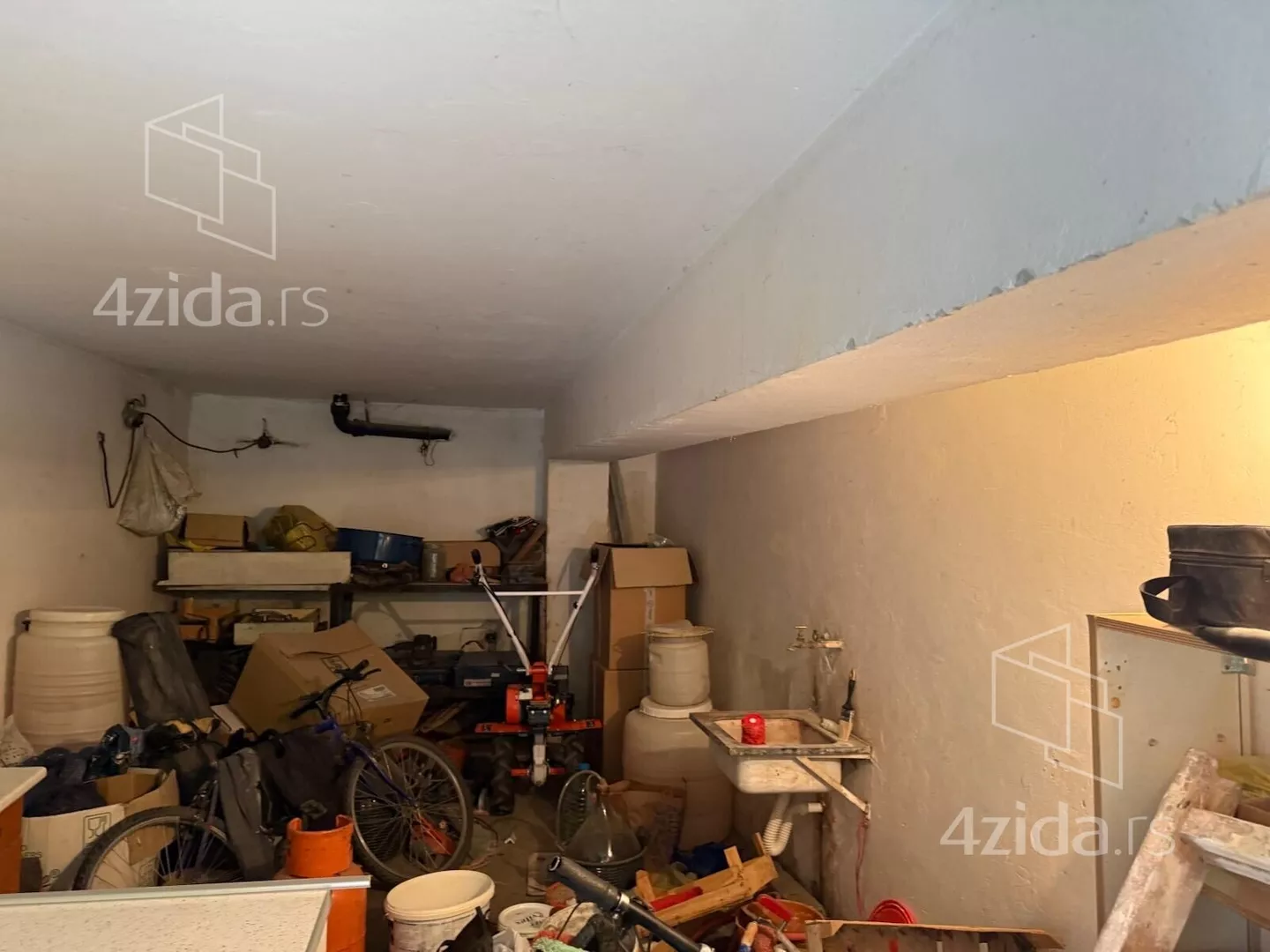 Garaža | 4zida