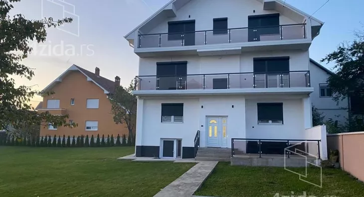 Kuća | 4zida