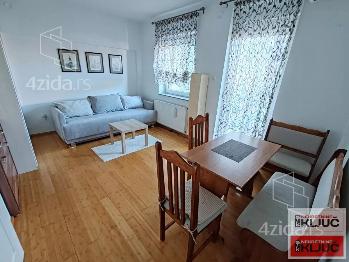Garsonjera | 4zida