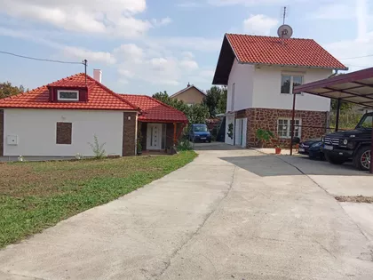 Čerević | 4zida.rs