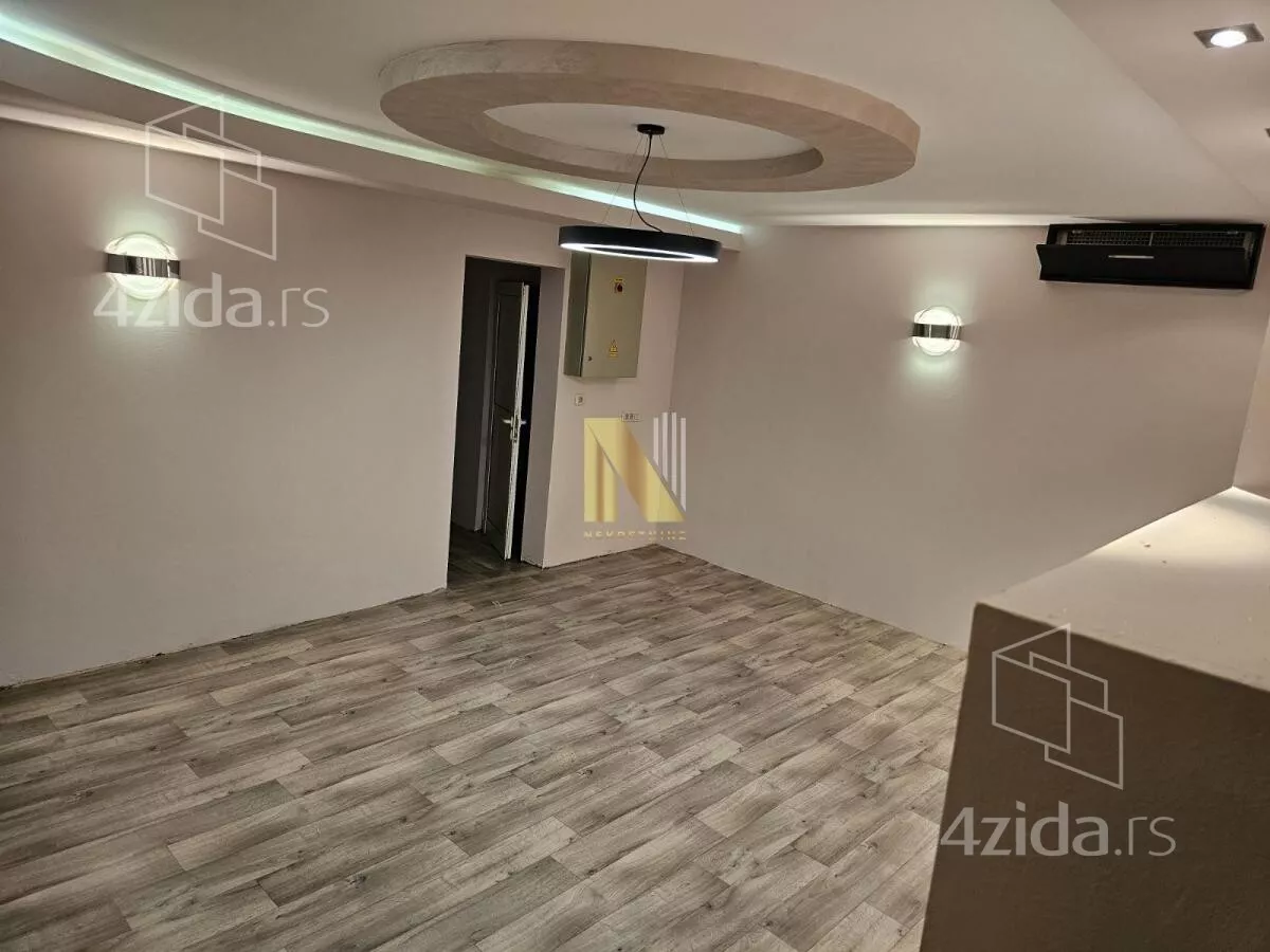 Lokal | 4zida