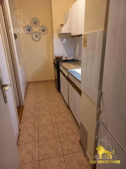 BULEVAR CARA LAZARA | 4zida.rs