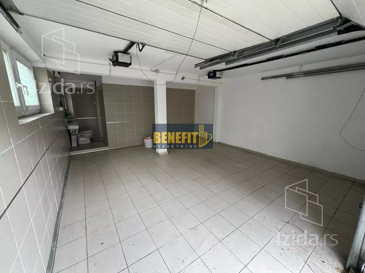 Poslovni prostor | 4zida